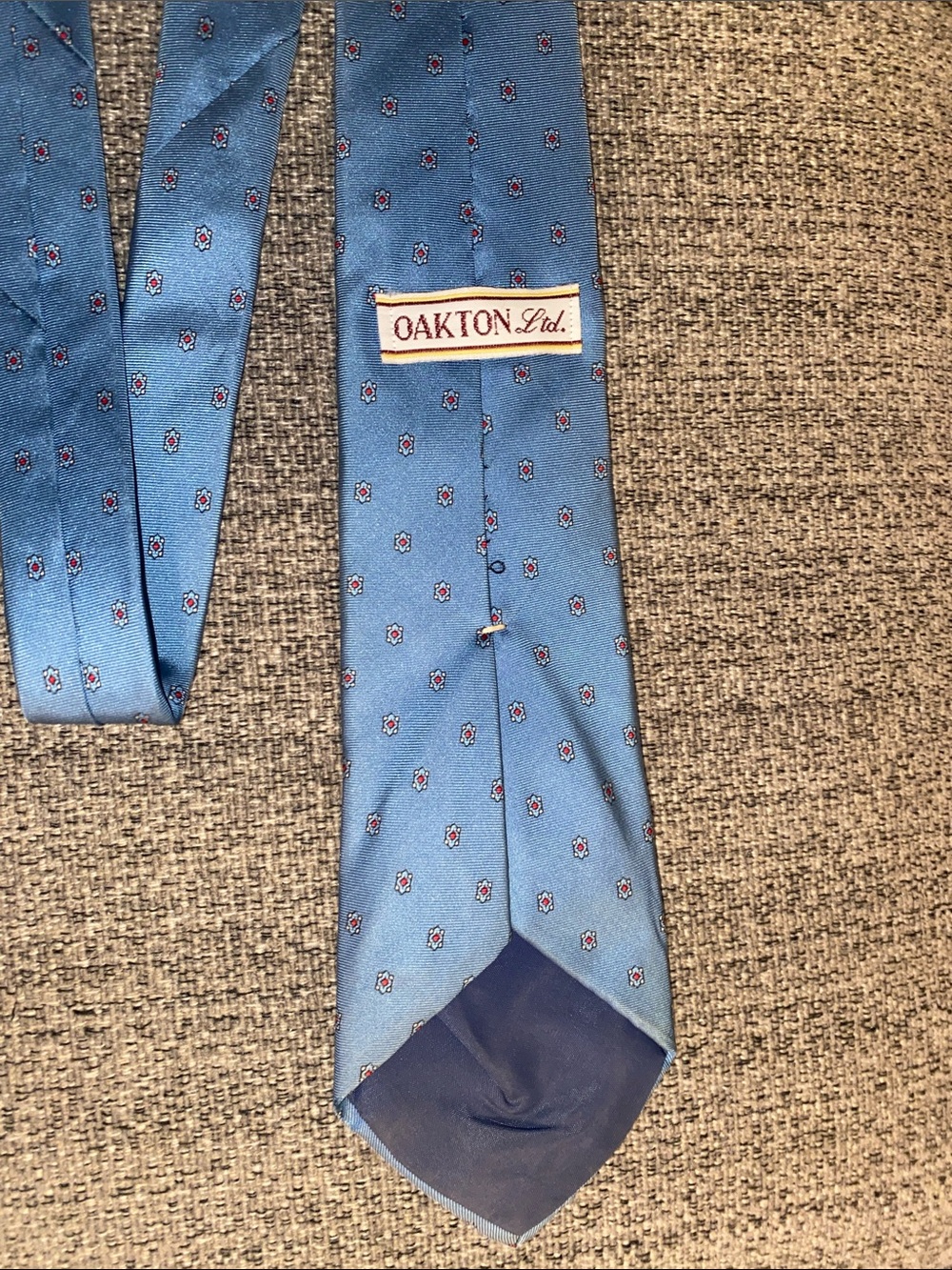 Oakton Ltd. Men's Sky Blue Micro-Pattern Silk Tie